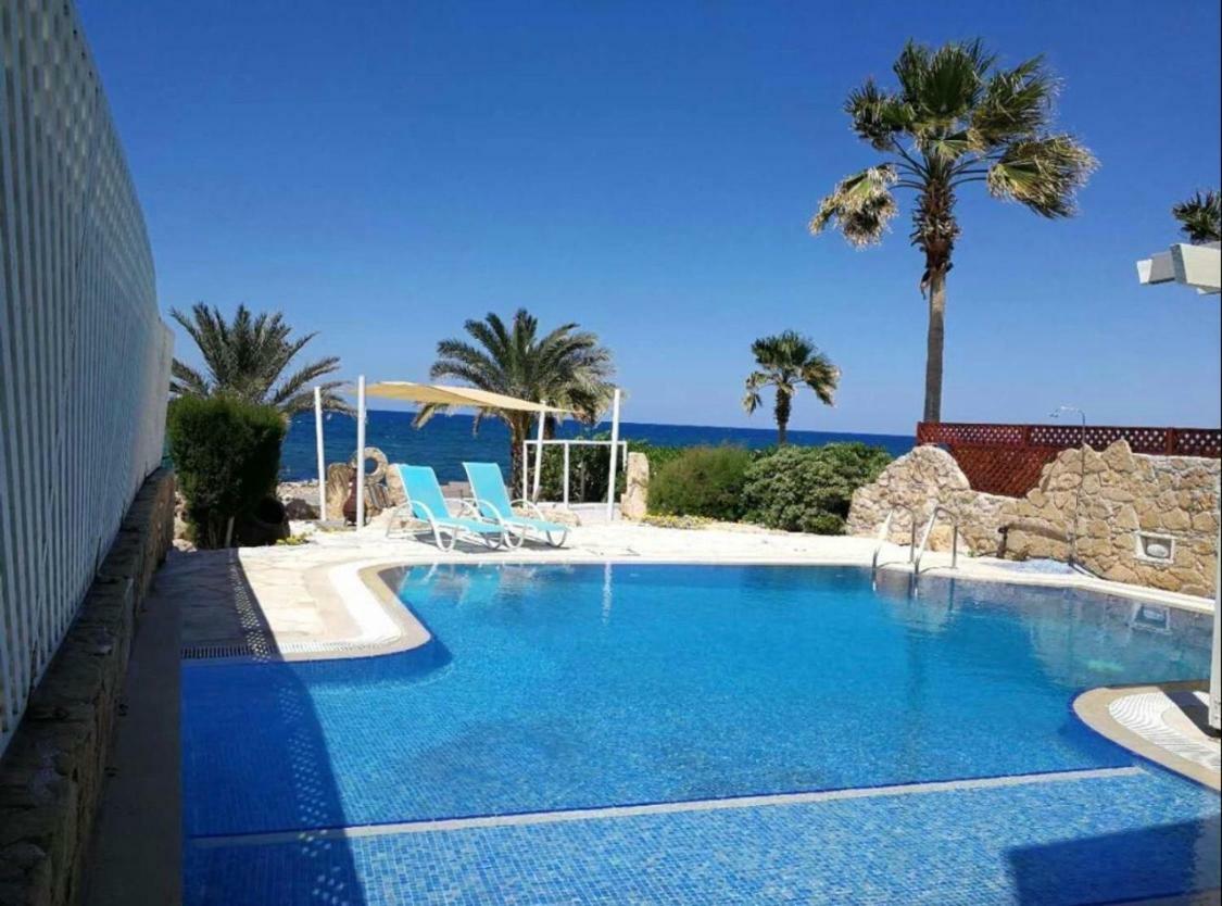 34 Beach Villa Paphos Exterior foto